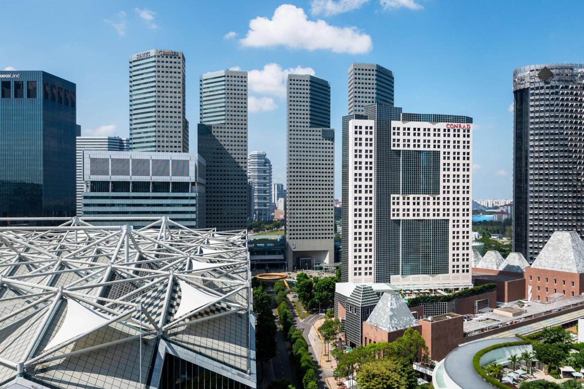 Conrad Singapore Marina Bay Exterior photo