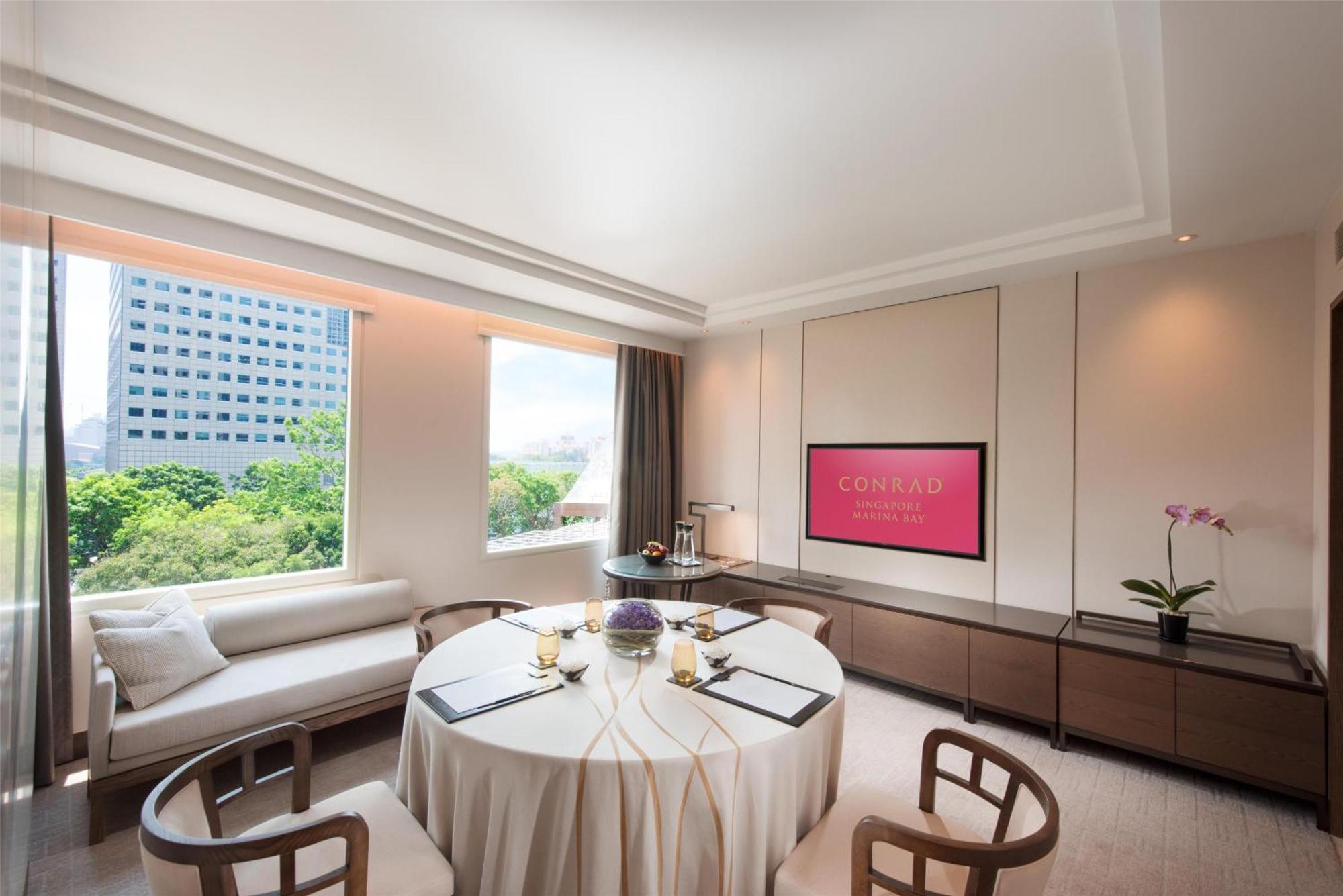 Conrad Singapore Marina Bay Exterior photo